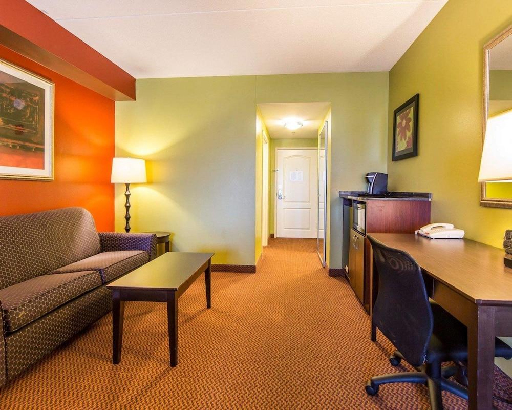 Comfort Suites East Knoxville Eksteriør billede